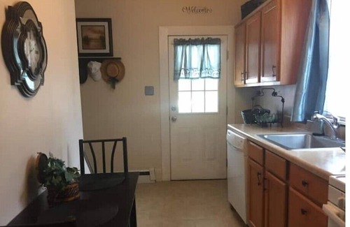 Plains Casa | Victorian-style Outside, 2 Story & Modern Inside - New to Vrbo 4.96 57 Ratings