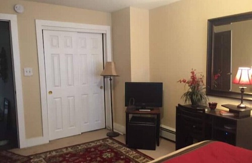 Plains Casa | Victorian-style Outside, 2 Story & Modern Inside - New to Vrbo 4.96 57 Ratings