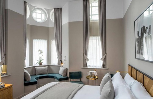 Chinatown Hotel | Victory House Leicester Square
