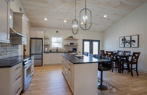 Wagener Casa | Victory Reins- Quiet Country Stay Near Aiken, Pet Friendly,
