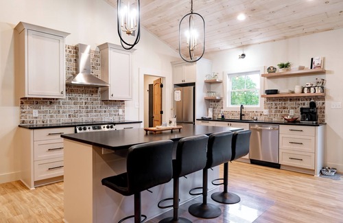 Wagener Casa | Victory Reins- Quiet Country Stay Near Aiken, Pet Friendly,