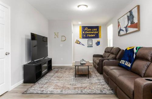 Near Northwest Apartamento | Victory Villa - 5 BR Home 5 Min From Campus