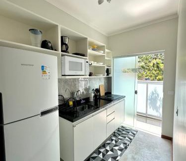 Pedra Verde Apartamento | Vida Boa Ubatuba Flats - Apê a 200m da praia do Lázaro!