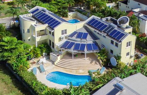Holetown Villa | Vida Mejor - West Pool