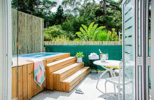 Hout Bay Hotel | Vida Nova Retreat