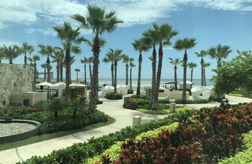 Zona Hotelera Complejo | Vidanta Los Cabos Grand Mayan Suite de 1 HAB: Escape to Luxury, Escape to Fun!