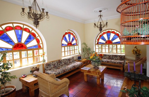 La Colón Hotel | Vieja Cuba Hotel