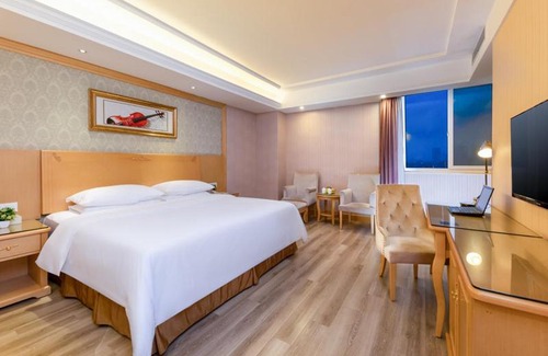 Buji Hotel | Vienna Hotel Shenzhen East Railway Station
