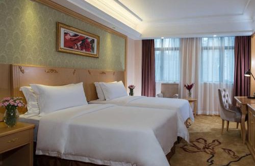 Buji Hotel | Vienna Hotel Shenzhen East Railway Station