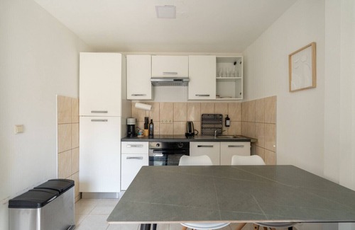 Oberlaa Apartamento | Viennese jewel | 45m² | near airport & center | parking & WLAN | for 4 persons