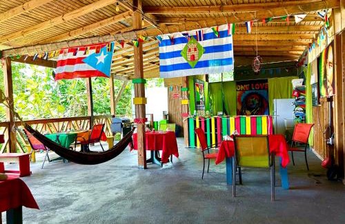 Isabel II Casa | Vieques Good Vibe Guest House
