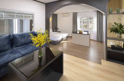 District 3 Hotel | Viet Lotus Saigon Hotel