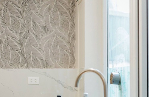 Hang Bai Apartamento | VietHOME - 201 The 2 Bedroom Healing Apartment-Netflix-Elevator-Kitchen