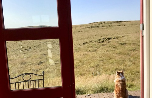Kjosarhreppur Casa | View of volcano Hekla and horse pastures, very cozy and quiet,