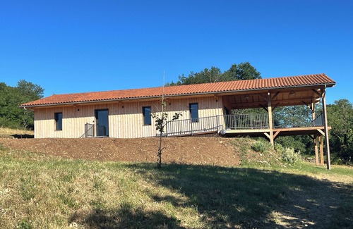 Marnac Casa | View over the valley with full PRM accessibility