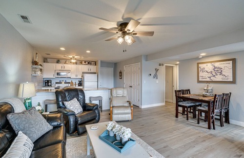 Osage Beach Condominio | ¡NUEVO! Osage Beach Condo w / View, piscina y acceso al lago
