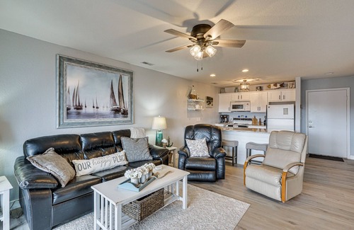Osage Beach Condominio | ¡NUEVO! Osage Beach Condo w / View, piscina y acceso al lago