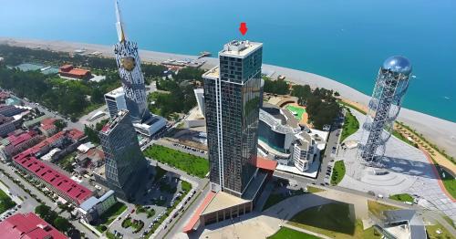Old Boulevard Apartamento | View studio 50 meters from the sea, Porta Batumi Tower