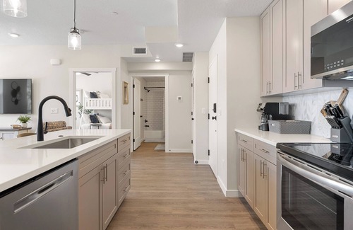 St. George Condominio | View to Renew: Desert Color Lagoon + Beaches