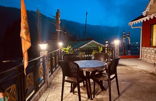 Kurseong Casa | VIEWPOINT HOMESTAY & RESTAURANT