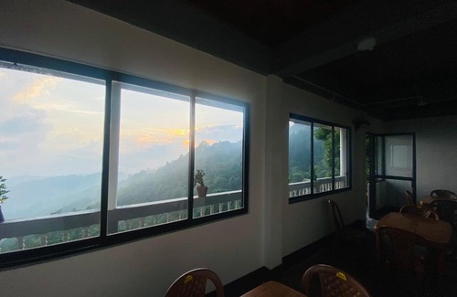 Kurseong Casa | VIEWPOINT HOMESTAY & RESTAURANT