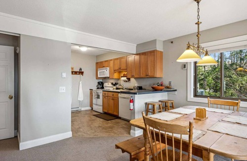 West Hartford Condominio | Views, AC, and Family Fun | Kingswood 12E