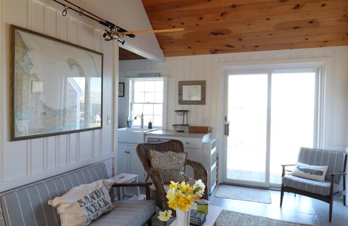 Barnstable Cabaña | Hermosas vistas de Sandy Neck y caminar a la playa privada