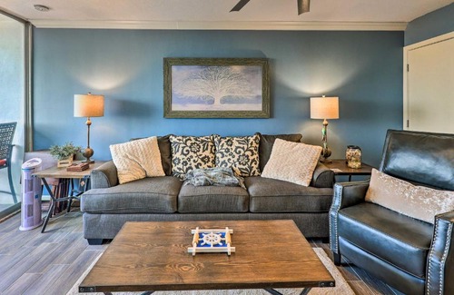 Mid America Apartamento | Views and Pool Access Quaint Condo in Hot Springs!