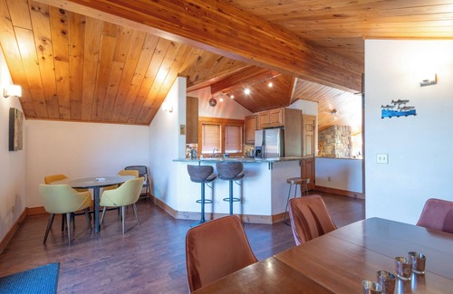 Crested Butte South Casa | Views, Convenience, and Easy Access Abound - SUPER CLEAN
