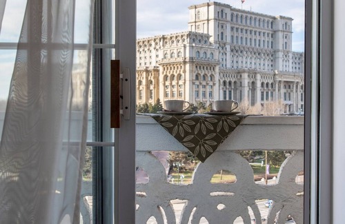 Bucharest City-Centre Apartamento | Bagheera and Mowgli