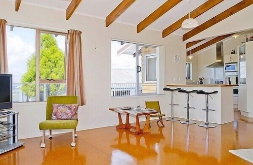 Whitianga Cabaña | Vistas en Rimu - Whitianga Holiday Home