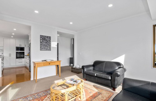 Blenheim Casa | Views over Blenheim - Blenheim Holiday Home