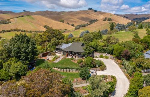 Blenheim Casa | Views over Blenheim - Blenheim Holiday Home
