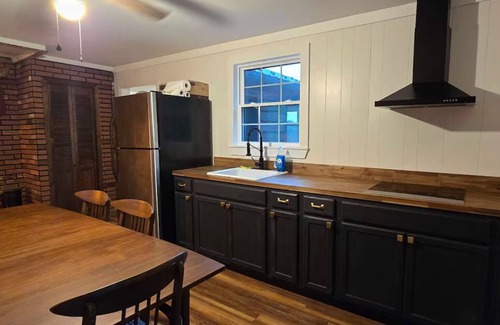 Fultonham Cabina | Views, Pines & Perfect Vibes