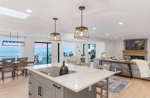 Camano Island Casa | Views Seclusion & Cozy Island Comfort