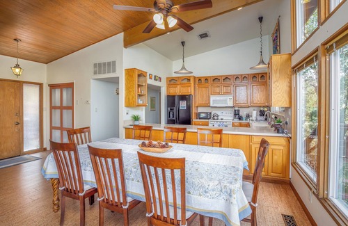 Three Rivers Casa | Views You Cannot Believe! 3 Bedroom and River Front