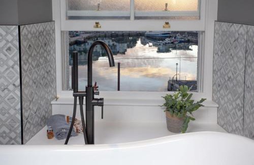 Brixham Hotel | Vigilance, Maritime Suites, Brixham