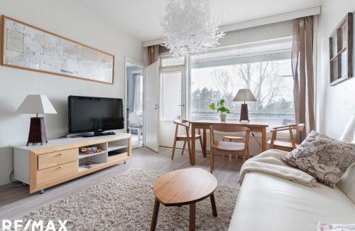Espoo Apartamento | Viherkallio two room apartment with kitchen and balkony