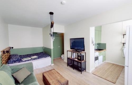 Koria Apartamento | Viihtyisä yksiö keskustan sykkeessä
