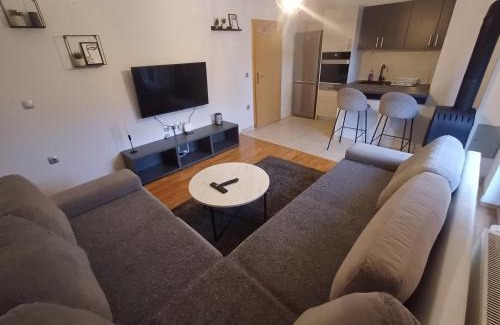 Canton 10 Casa | Vikendica Mila