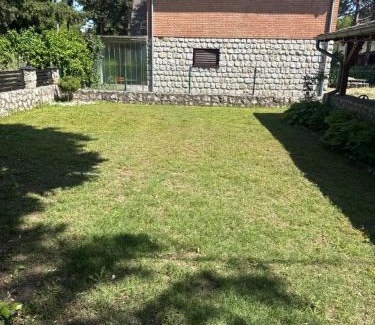 Veliko Gradiste Apartamento | Vikendica sa bazenom Beli bagrem