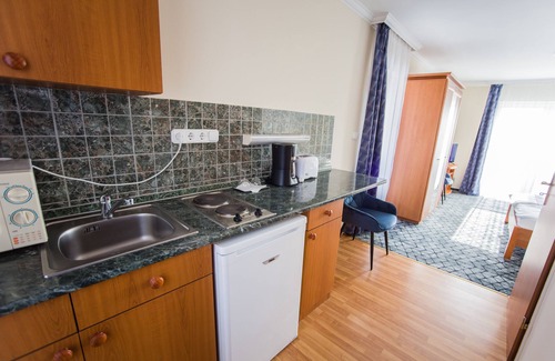 Sarvar Hotel | Viktória Hotel