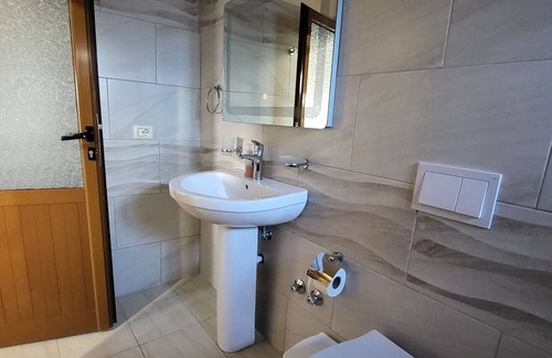 Himare Hotel | Vila Blu Inn