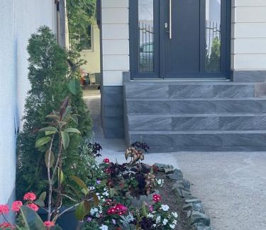Jibert Casa | Vila Costin - camere de închiriat