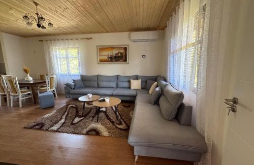 Kukes County Villa | Vila Curri