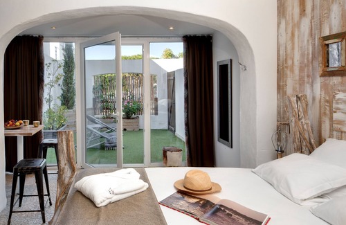 Saintes-Maries-de-la-Mer Hotel | Vila de la Mar & Spa