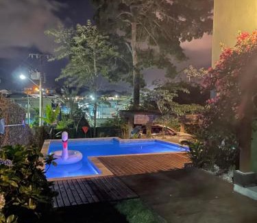 Zimbros Casa | Vila de Zimbros Casas de Aluguel