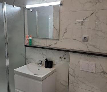Bezigrad District Apartamento | Vila Ema Apartments and Rooms