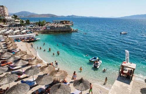 Kodrra Hotel | Vila Era Beach