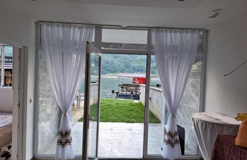 Zvornik Casa | Vila Gavrić